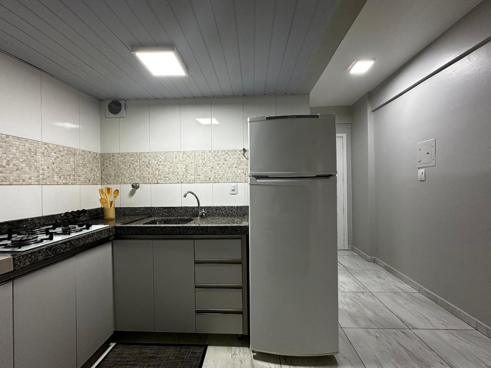 Apartment Ma01- Kitnet Com Ar | Vista Big Wheel | Garagem Balneario Camboriu
